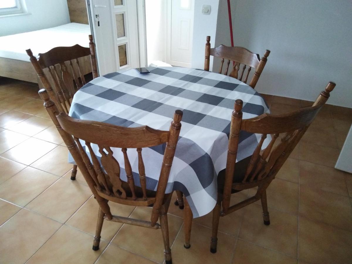 Apartmán Apartman Ana Žuljana Exteriér fotografie